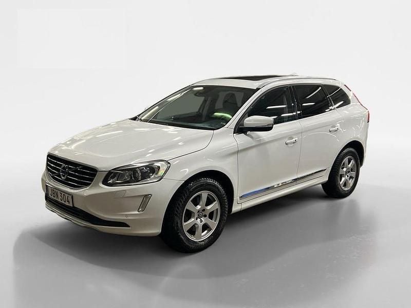 Begagnad Volvo XC60 Summum 190 HK (139 kW) 2015 Vit SUV