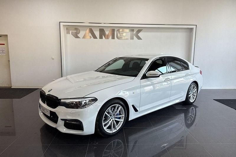 Begagnad BMW 530 M Sport 265 HK (194 kW) 2017 Vit Sedan