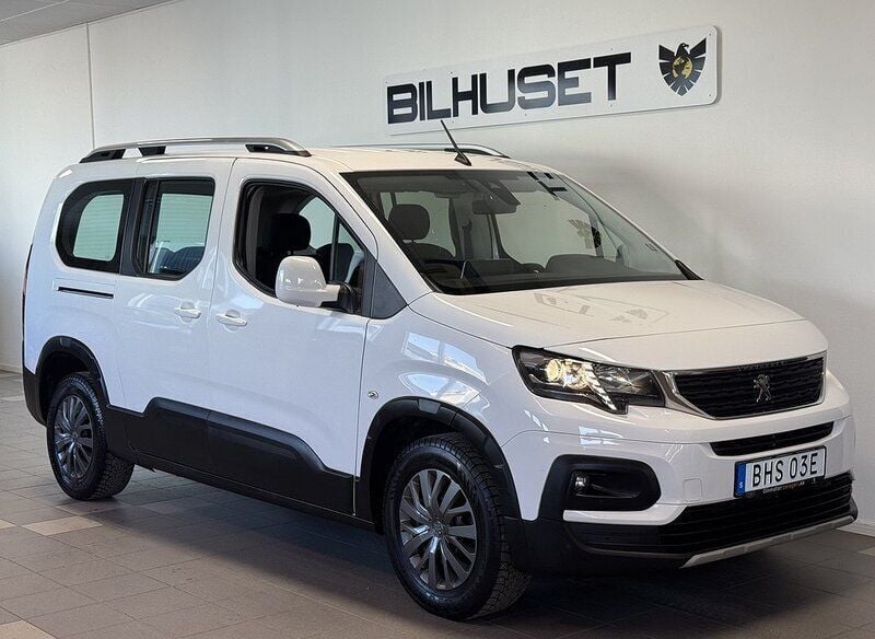 Vit Begagnad 2020 Peugeot Rifter Minibuss | 209 900 kr (Marknadspris) - Bild 1/4