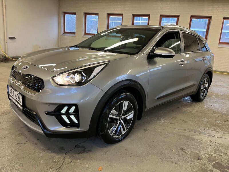 Grå Begagnad 2019 Kia Niro Advance SUV | 225 000 kr (Dyr) - Bild 1/4