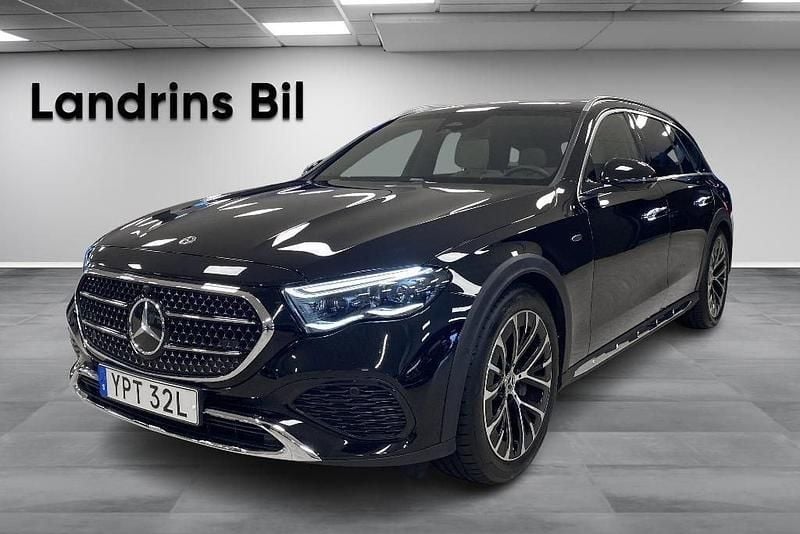 Svart Begagnad 2025 Mercedes E300 Premium Kombi | 759 000 kr (Marknadspris) - Bild 1/4