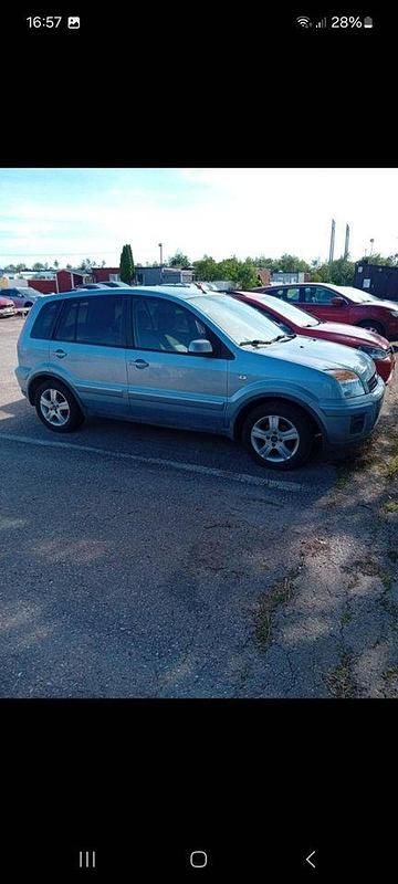Blå Begagnad 2007 Ford Fusion Halvkombi | 20 000 kr (Marknadspris) - Bild 1/4
