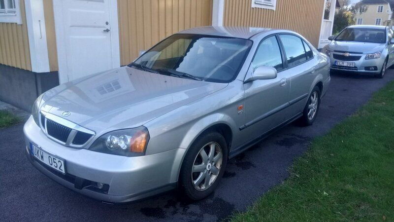 Silver Begagnad 2003 Chevrolet Evanda Sedan | 18 000 kr - Bild 1/1