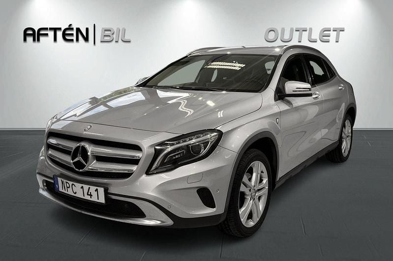 Silver Begagnad 2015 Mercedes GLA200 Urban SUV | 169 800 kr (Superpris) - Bild 1/3