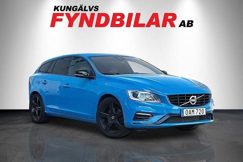 Blå Begagnad 2013 Volvo V60 R-Design Kombi | 124 900 kr (Dyr) - Bild 1/4