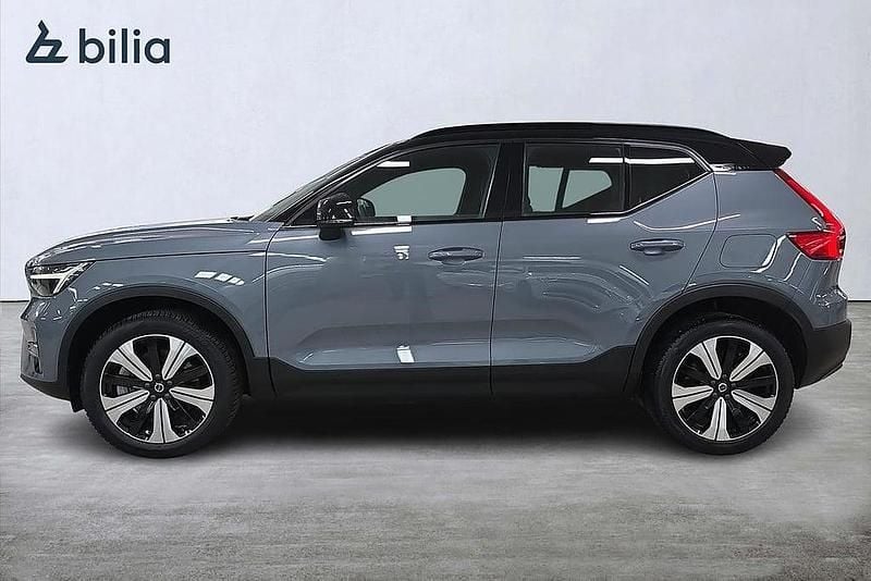 Begagnad Volvo XC40 Core 169 kW (231 HK) 2022 Grå SUV