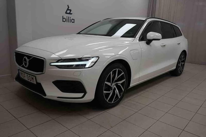Vit Begagnad 2020 Volvo V60 Kombi | 319 000 kr (Superpris) - Bild 1/1