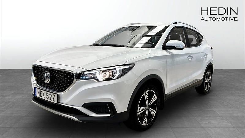 Begagnad MG ZS Luxury 105 kW (143 HK) 2021 Vit SUV