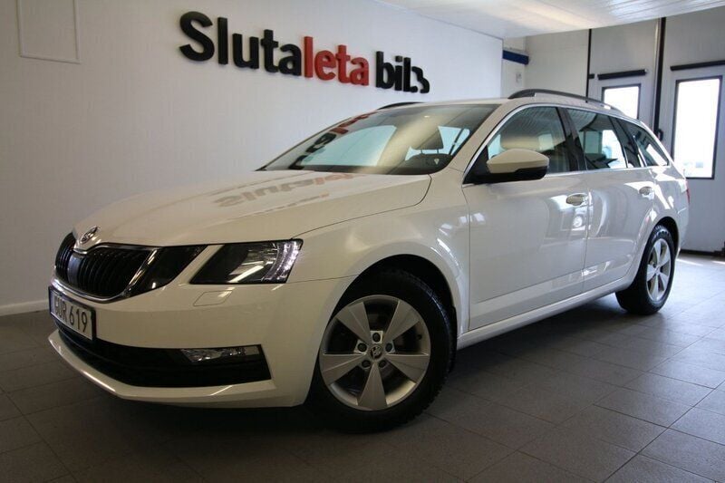 Vit Begagnad 2018 Skoda Octavia Kombi | 179 900 kr (Marknadspris) - Bild 1/4