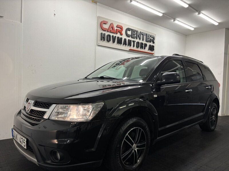 Svart Begagnad 2012 Fiat Freemont SUV | 84 900 kr (Marknadspris) - Bild 1/4