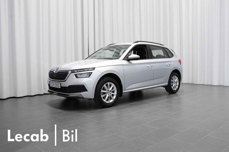 Silver (brilliant silver metallic) Begagnad 2023 Skoda Kamiq SUV | 239 500 kr (Marknadspris) - Bild 1/4