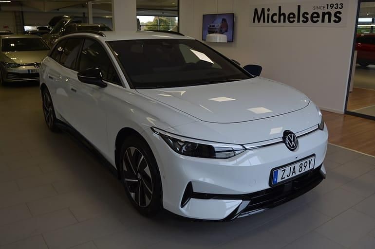 Vit Ny 2026 VW ID.7 Pro Sedan | 599 900 kr (Superpris) - Bild 1/4