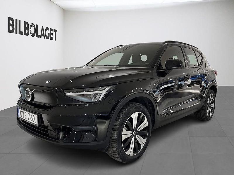 Begagnad Volvo XC40 Core 185 kW (252 HK) 2023 Svart SUV