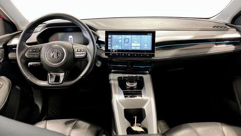 Begagnad MG MG5 EV Long Range 11 kW (15 HK) 2022 Röd Kombi