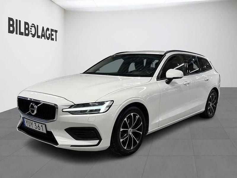 Vit Begagnad 2018 Volvo V60 Momentum Kombi | 209 800 kr (Marknadspris) - Bild 1/4