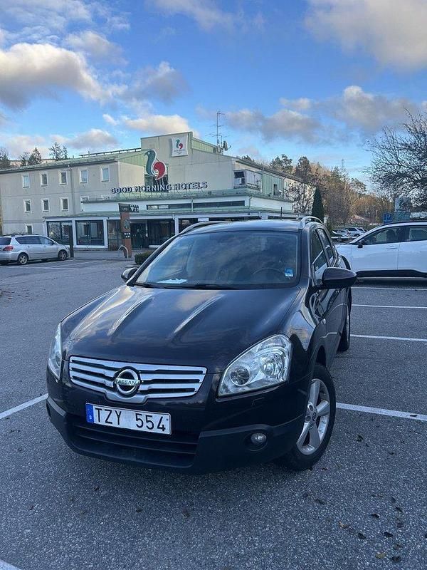 Begagnad 2009 Nissan Qashqai +2 SUV | 53 000 kr (Marknadspris) - Bild 1/4