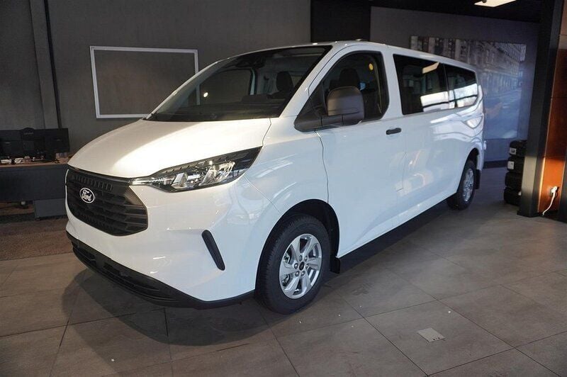 Vit Ny 2024 Ford Transit Custom Trend Kombi | 684 450 kr (Dyr) - Bild 1/2