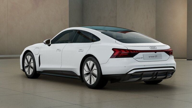 Ny Audi e-tron 370 kW (504 HK) 2025 SUV