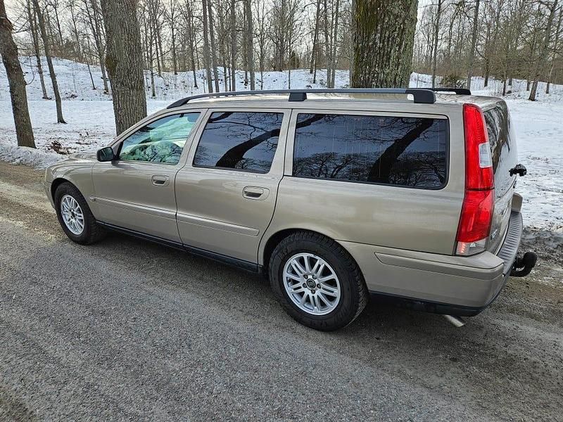 Begagnad Volvo V70 170 HK (125 kW) 2005 Kombi
