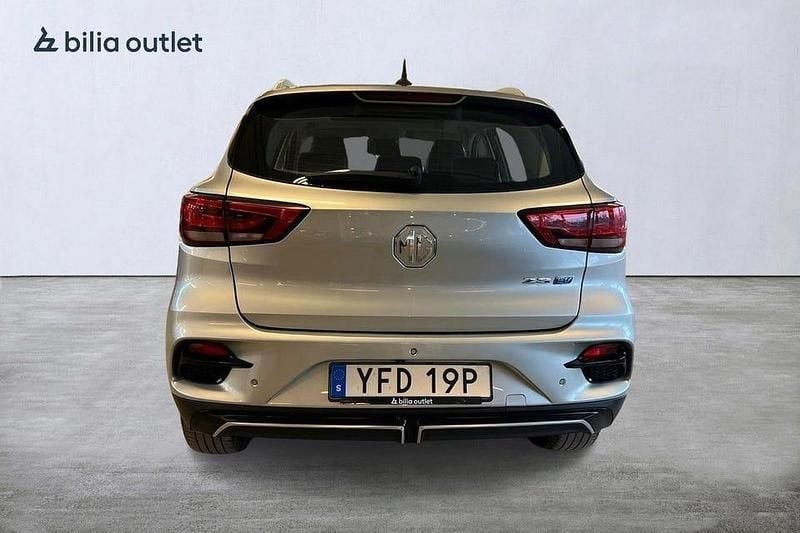 Begagnad MG ZS Luxury 114 kW (156 HK) 2022 Grå SUV