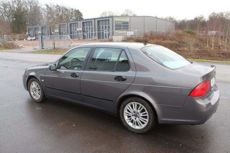 Begagnad Saab 9-5 Linear 180 HK (132 kW) 2006 Sedan
