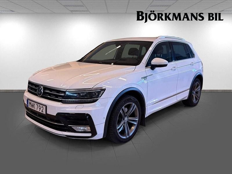 Vit Begagnad 2017 VW Tiguan GT SUV | 199 000 kr (Marknadspris) - Bild 1/4
