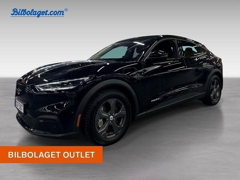 Svart Begagnad 2022 Ford Mustang Mach-E SUV | 399 000 kr (Bra pris) - Bild 1/3