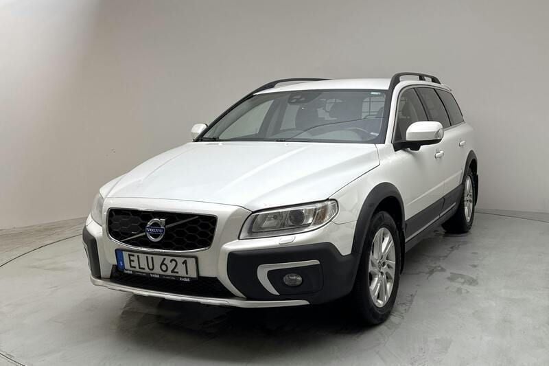 Vit Begagnad 2015 Volvo XC70 Summum SUV | 126 000 kr (Bra pris) - Bild 1/4