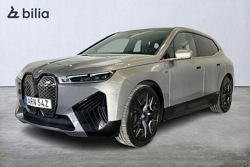 Begagnad BMW iX 455 kW (619 HK) 2023 Grå SUV