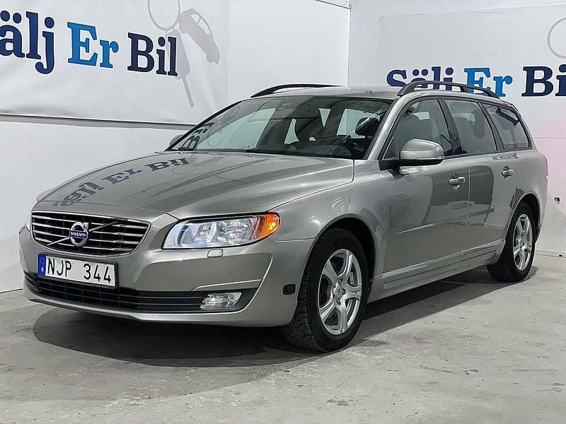 Ljusbrun (brun) Begagnad 2014 Volvo V70 Kombi | 124 900 kr (Marknadspris) - Bild 1/4
