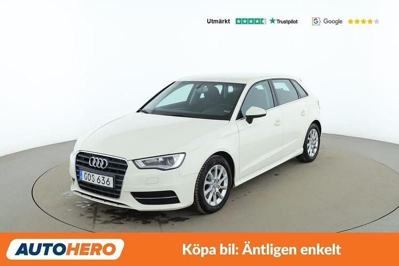 Vit Begagnad 2015 Audi A3 Sportback Attraction Halvkombi | 114 000 kr (Marknadspris) - Bild 1/4