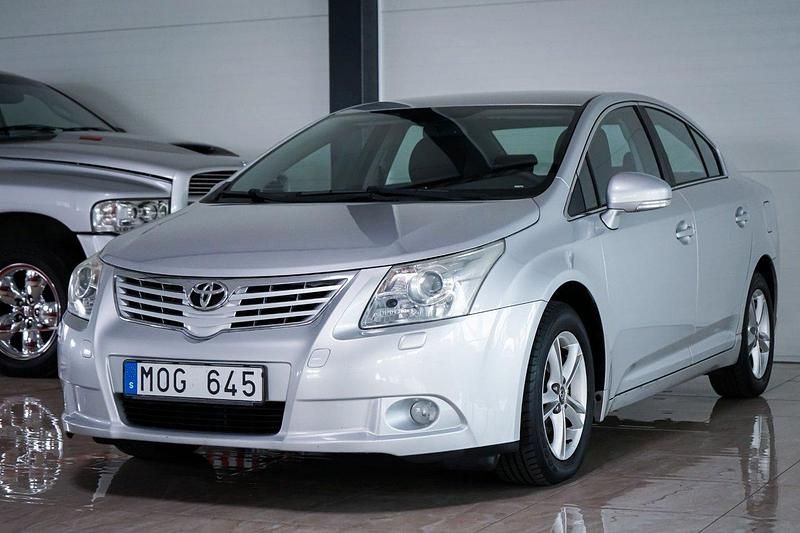 Silver Begagnad 2009 Toyota Avensis Business Edition Sedan | 69 500 kr (Marknadspris) - Bild 1/4