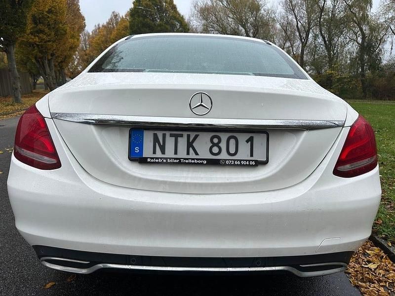 Begagnad Mercedes C220 Avantgarde 170 HK (125 kW) 2015 Vit Sedan