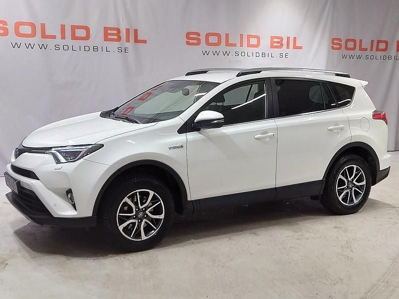 Begagnad Toyota RAV4 Hybrid Edition 197 HK (144 kW) 2018 Vit SUV