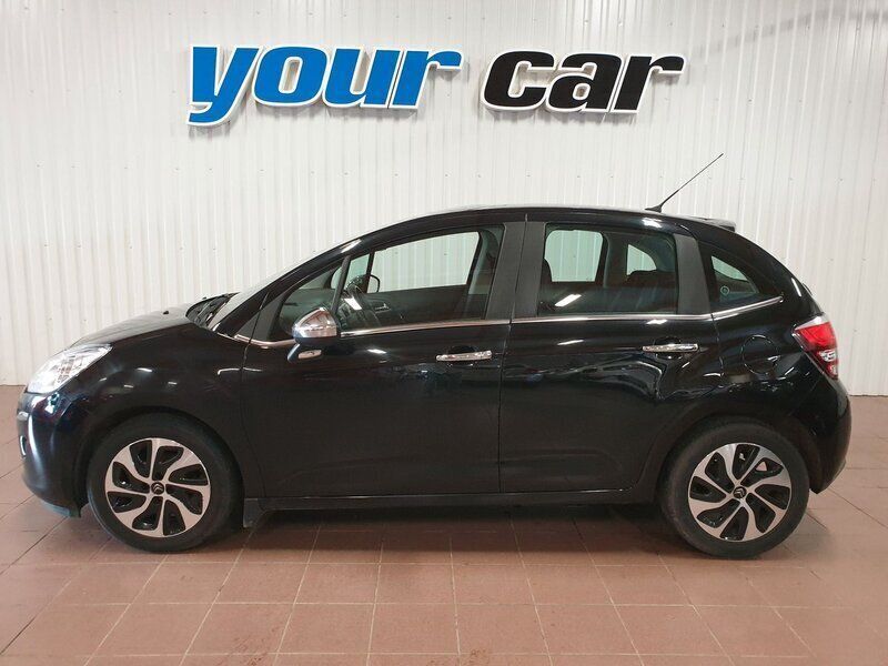 Svart (svartmetallic) Begagnad 2015 Citroën C3 Halvkombi | 74 500 kr (Marknadspris) - Bild 1/4