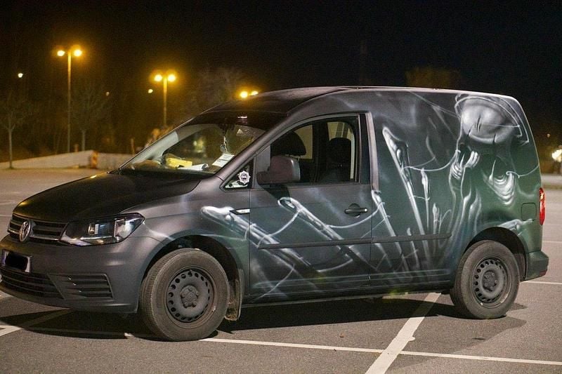 Vit Begagnad 2016 VW Caddy Minibuss | 79 000 kr (Superpris) - Bild 1/4