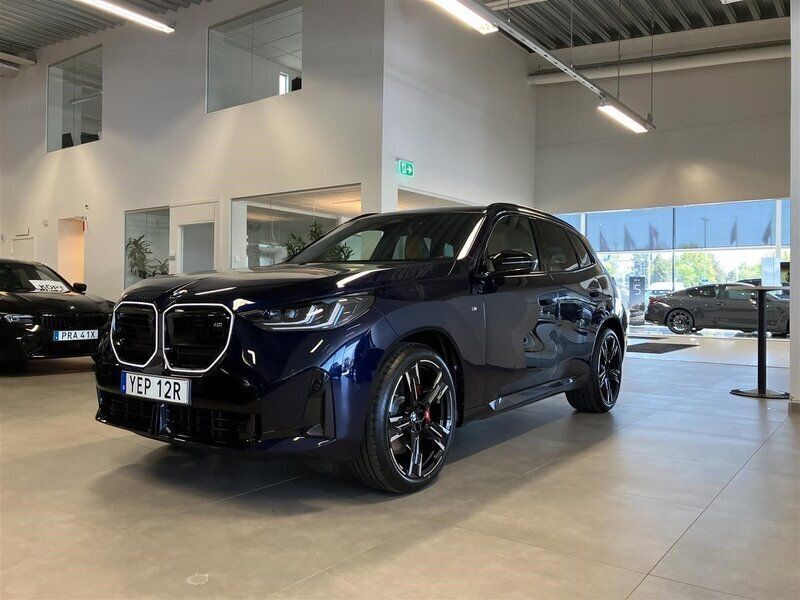 Blå Ny 2025 BMW X3 Efficient Dynamics SUV | 1 034 500 kr - Bild 1/4