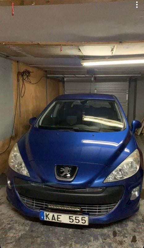 Begagnad 2009 Peugeot 308 Halvkombi | 20 000 kr (Marknadspris) - Bild 1/4