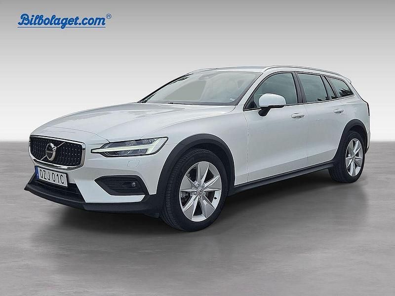 Begagnad 2023 Volvo V60 CC Kombi | 420 000 kr (Marknadspris) - Bild 1/4