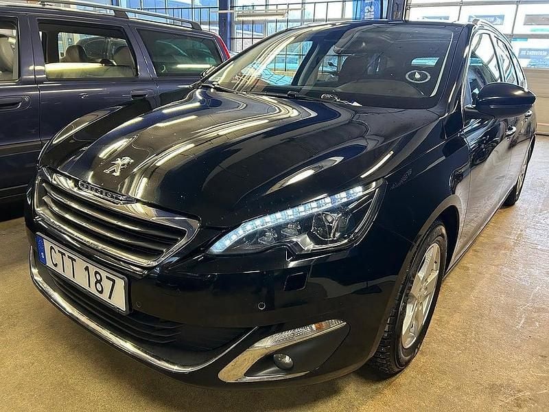 Begagnad Peugeot 308 SW Allure 131 HK (96 kW) 2014 Svart Kombi
