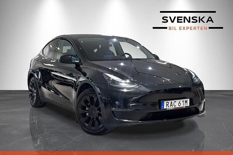 Svart Begagnad 2022 Tesla Model Y Long Range AWD SUV | 369 900 kr (Bra pris) - Bild 1/4