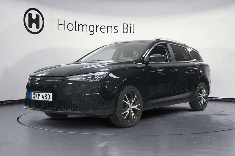 Begagnad MG MG5 EV Luxury 130 kW (177 HK) 2022 Svart Kombi