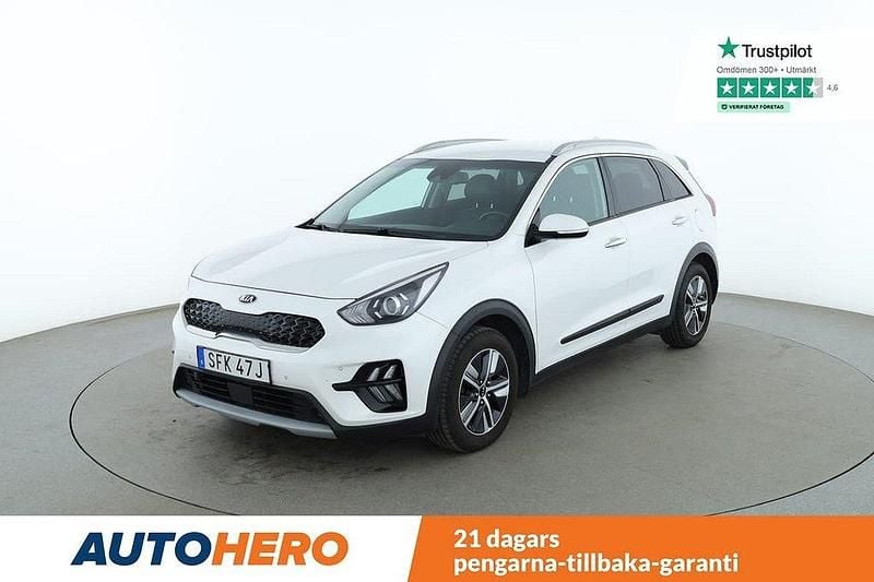 Vit Begagnad 2019 Kia Niro SUV | 189 000 kr (Marknadspris) - Bild 1/4