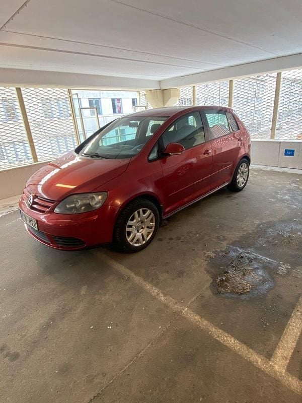 Begagnad VW Golf Plus Cross 102 HK (75 kW) 2008 Minibuss