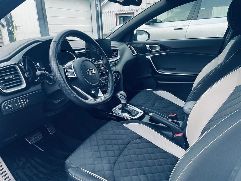 Begagnad Kia Ceed Sportswagon 140 HK (102 kW) 2019 Kombi