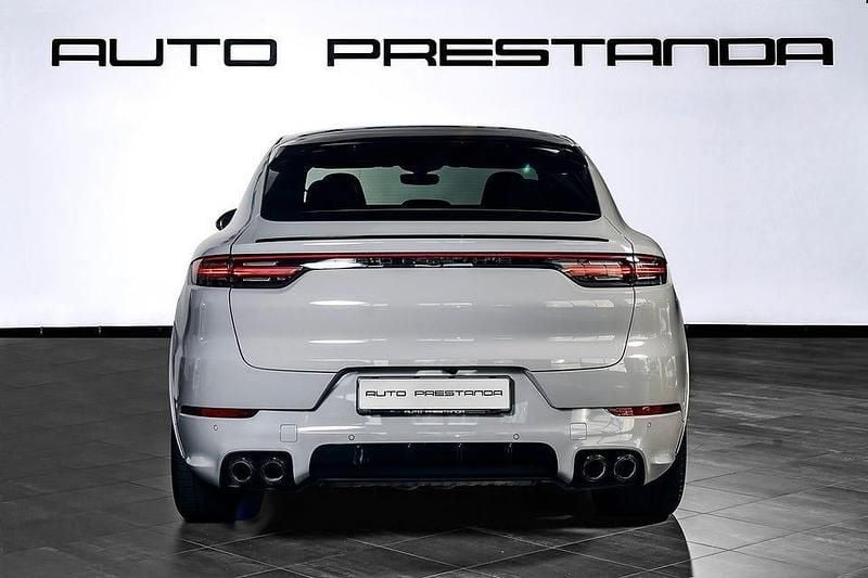 Begagnad Porsche Cayenne 462 HK (339 kW) 2021 Crayon metallic SUV