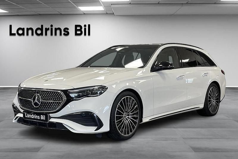 Vit Begagnad 2023 Mercedes E300 AMG Kombi | 649 000 kr (Marknadspris) - Bild 1/4