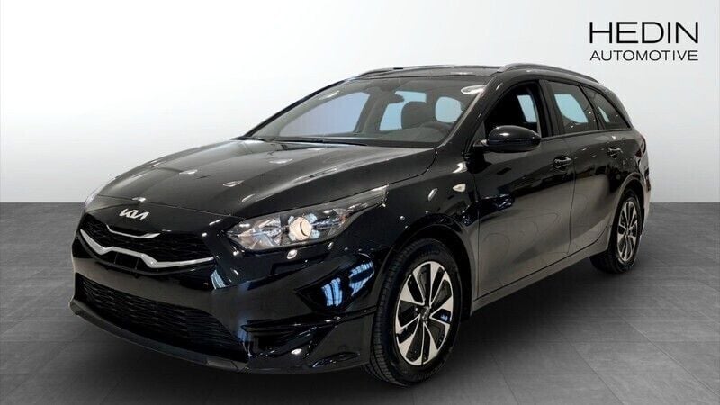 Ny 2025 Kia Ceed Sportswagon 2 Kombi | 254 656 kr (Marknadspris) - Bild 1/4