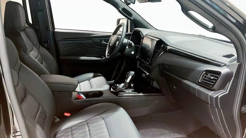 Begagnad Isuzu D-Max 163 HK (119 kW) 2024 Svart Pickup