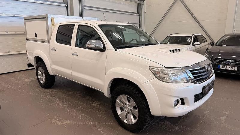 Begagnad 2016 Toyota HiLux Pickup | 339 000 kr (Dyr) - Bild 1/4